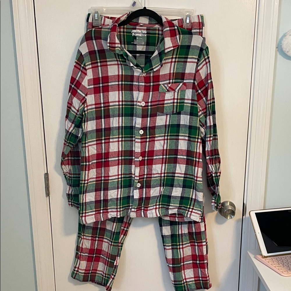 100% Cotton Men’s Red and green Plaid Pajamas set size medium